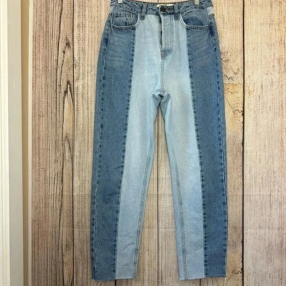 Stradivarius Womens Two Tone Mom Fit Jeans size 4